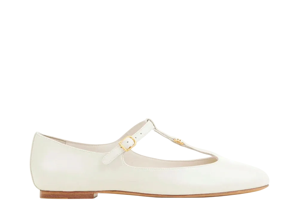 Chloe Women's Marcie ballerina "Eggshell"