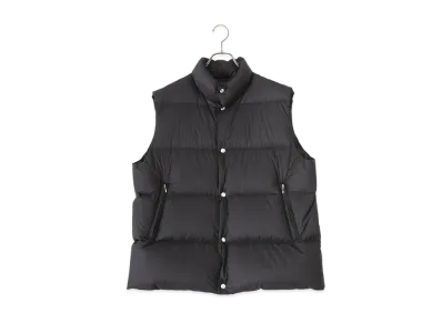 COMOLI Down Vest "Black"