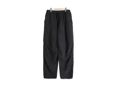 COMOLI Fade Black Knee Tuck Pants "Black"