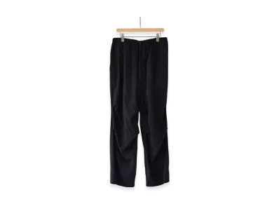 COMOLI Wool Knee Tuck Pants "Navy"