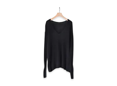 COMOLI Black V-Neck Knit "Black"