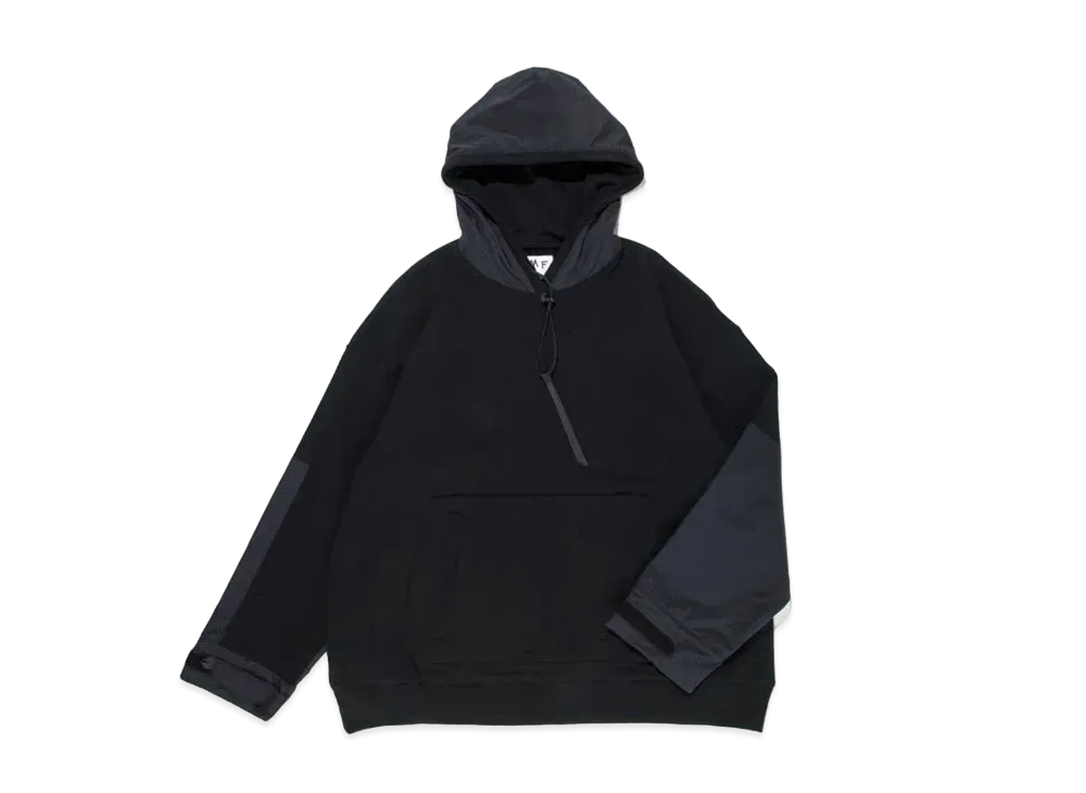 CMF OUTDOOR GARMENT Half Shell "Black"