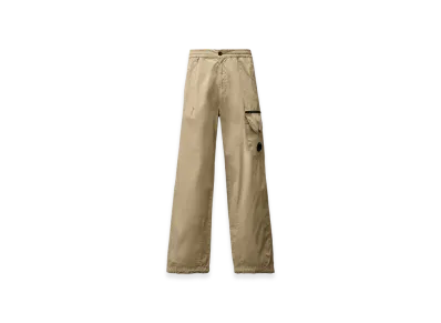 C.P. Company Microreps Boxy Cargo Lens Pants "Vintage Khaki Beige"