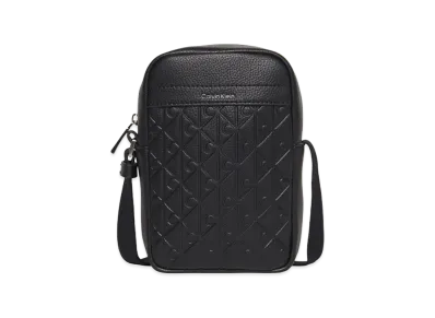Calvin Klein Emblem AOP Embossed Slim Reporter "Black"