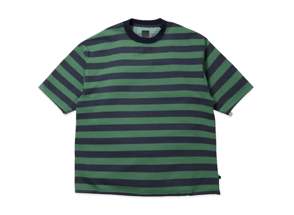 DAIWA PIER39 Tech Drawstring Border S/S Tee "Green x Navy"