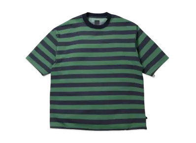 DAIWA PIER39 Tech Drawstring Border S/S Tee "Green x Navy"