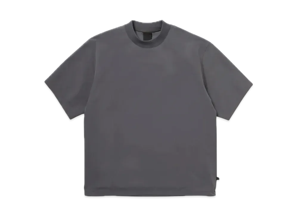 DAIWA PIER39 Tech Mock Neck S/S Tee "Charcoal"