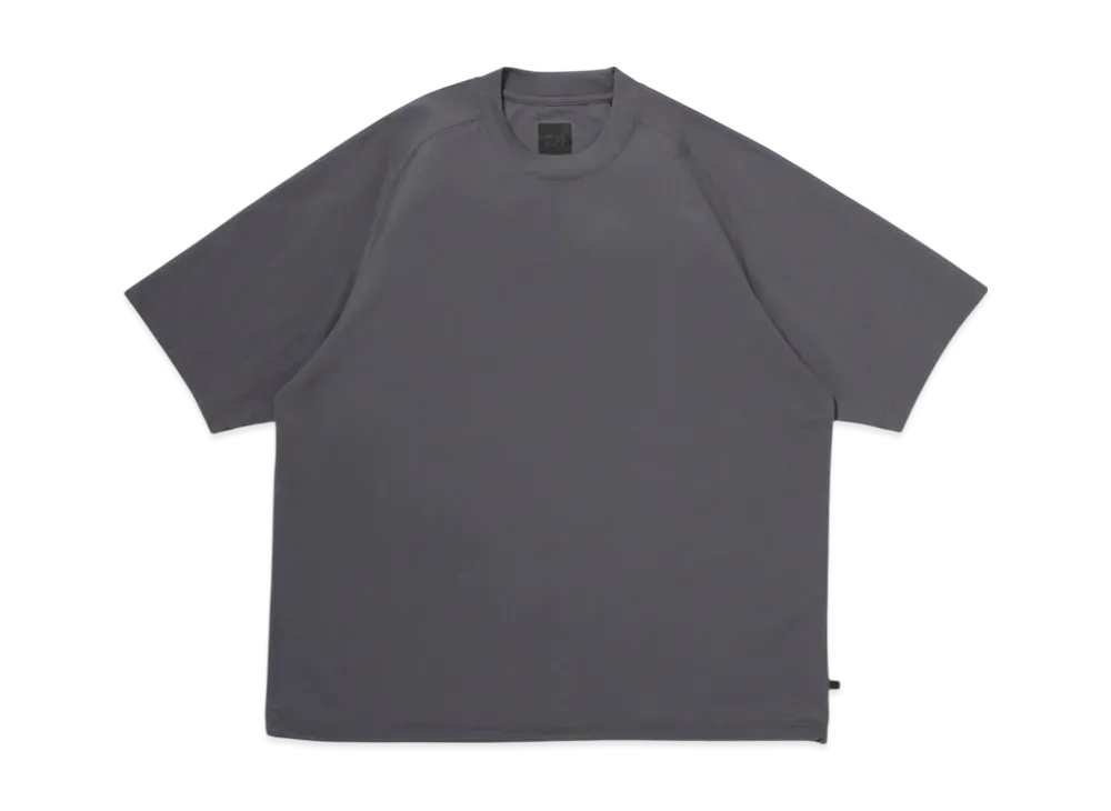 DAIWA PIER39 Tech Lightweight S/S Tee "Charcoal"
