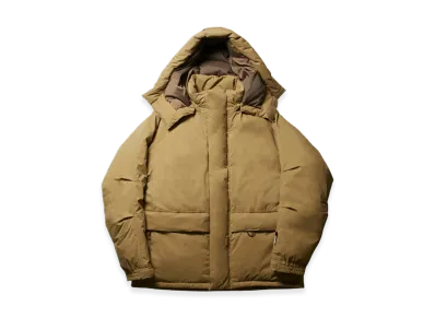 DAIWA PIER39 Gore-Tex Infinium Expedition Down Jacket "Beige"