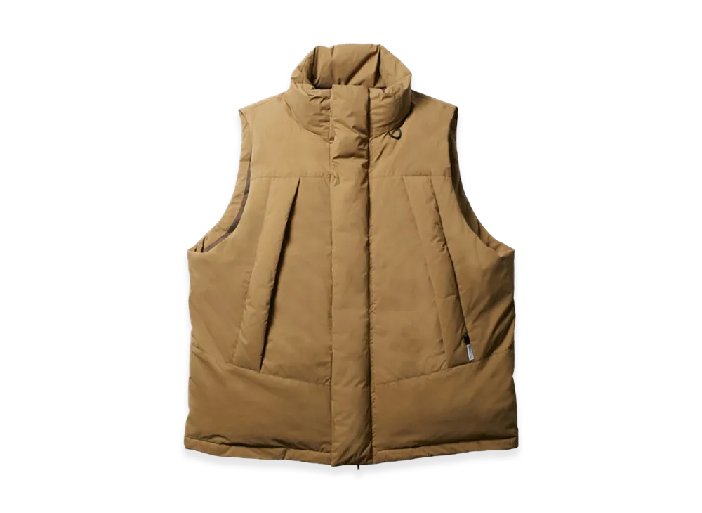 DAIWA PIER39 Gore-Tex Infinium Field Down Vest "Beige"