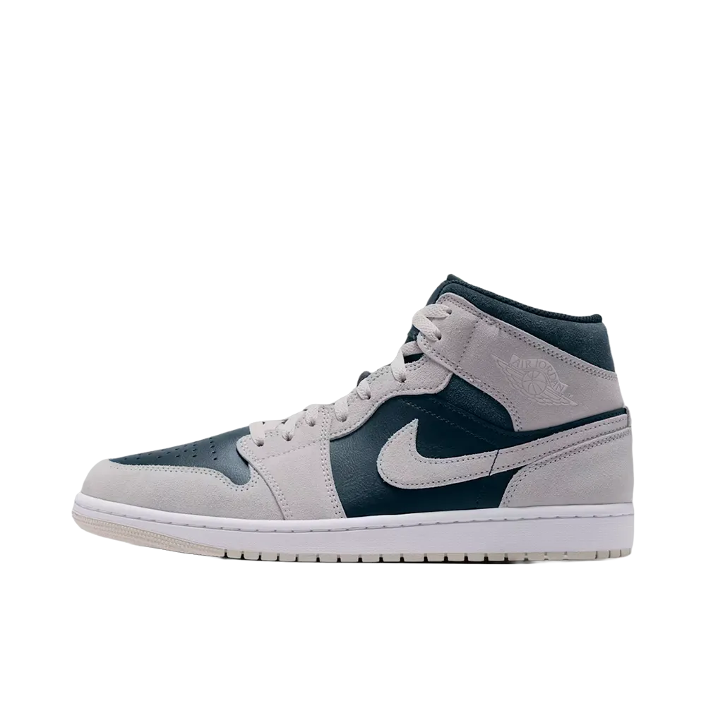 Nike Air Jordan 1 Mid "Light Orewood Brown/Midnight Spruce"