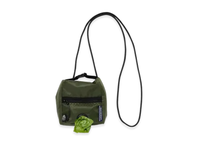 DESCENDANT Hugg Pouch Takes Hands "Olive Drab"