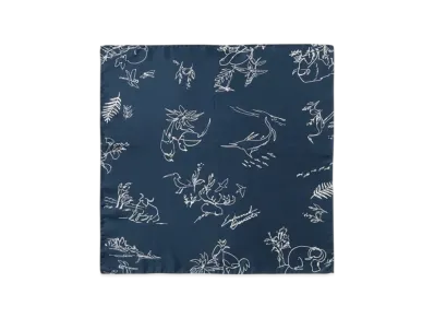 ENGINEERED GARMENTS Neckerchief Silk Animal Print "Navy"