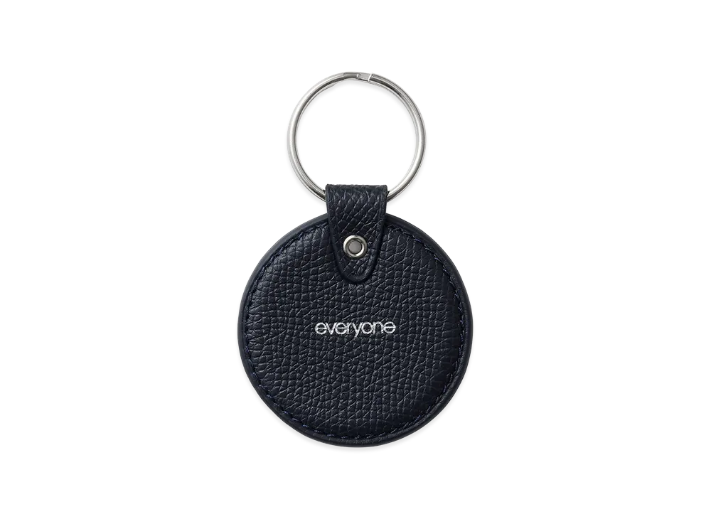 everyone x Tomo Nariai Circular Keychain "Navy"