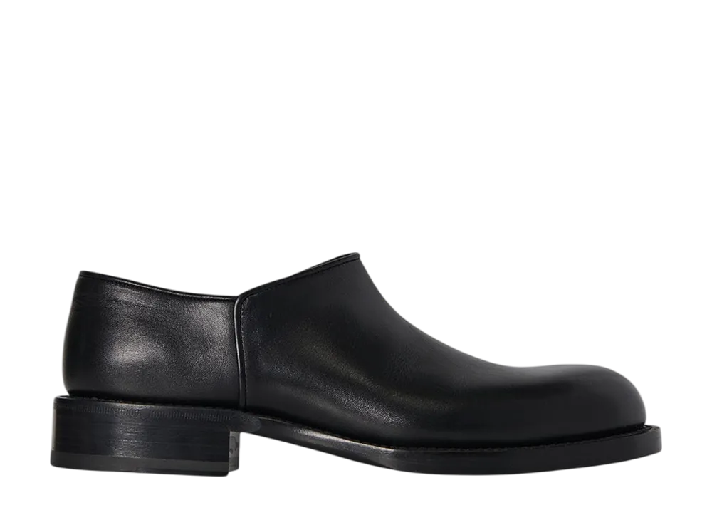 The Row Nobilis Shoe Boot in Leather "Black"
