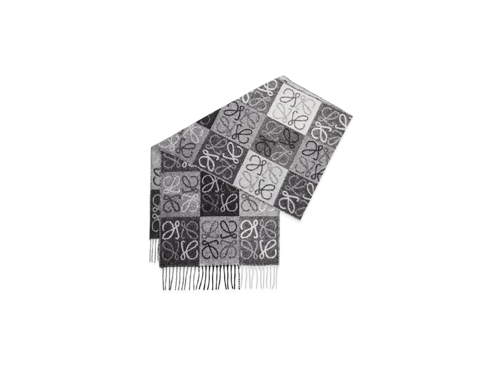 LOEWE Checkerboard Scarf "Black/White"