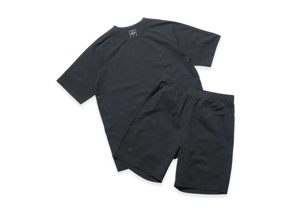 エフシー レアル ブリストル(F.C.Real Bristol)スニーカー アパレル