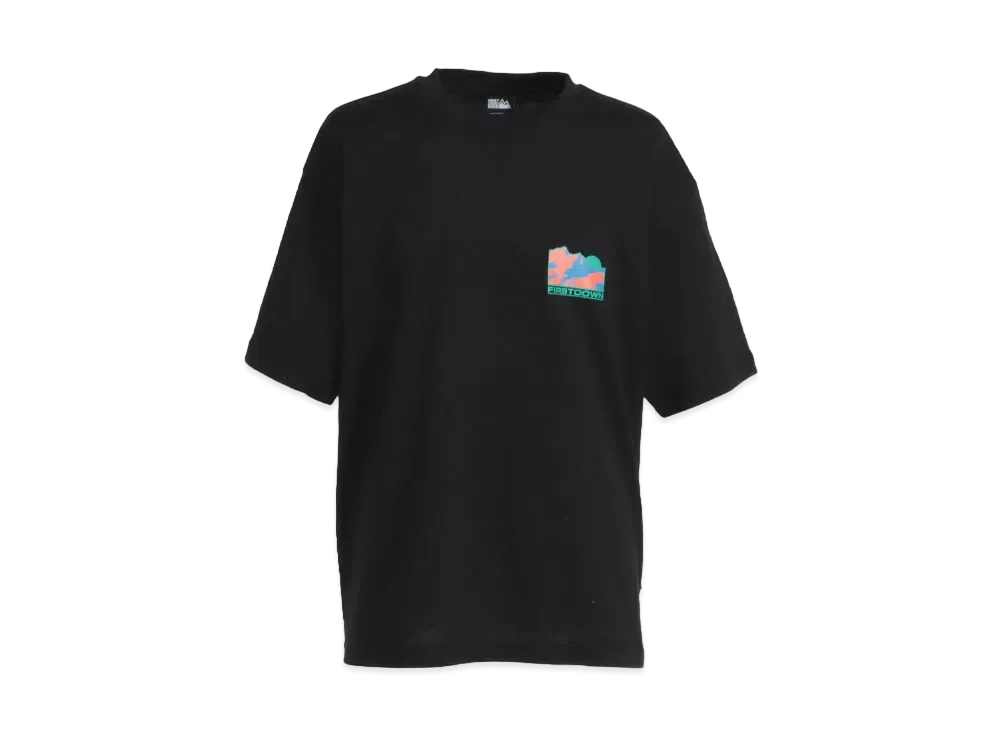FIRST DOWN GRAPHIC S/S T "Black"