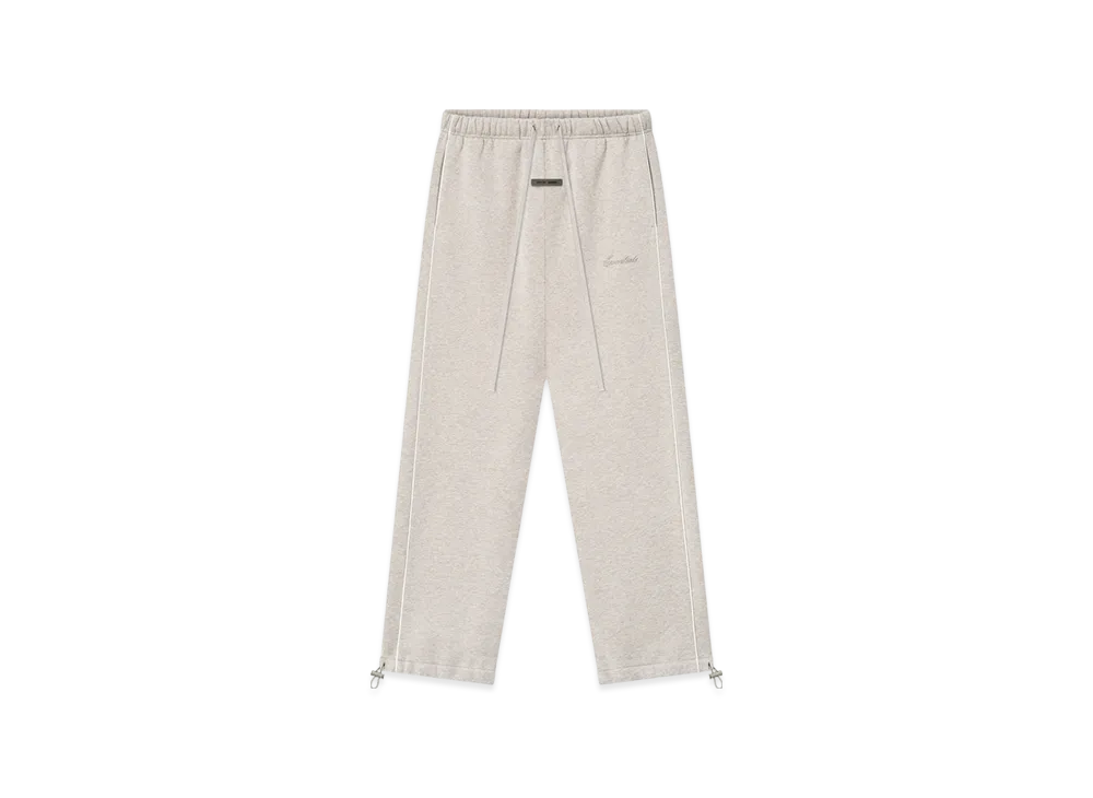 FEAR OF GOD ESSENTIALS Relaxed Fleece Sweatpant With Piping "Heather Stone/Cloud White"