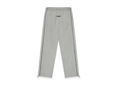 FEAR OF GOD ESSENTIALS Relaxed Fleece Sweatpant With Piping "Concrete Heather/Black"