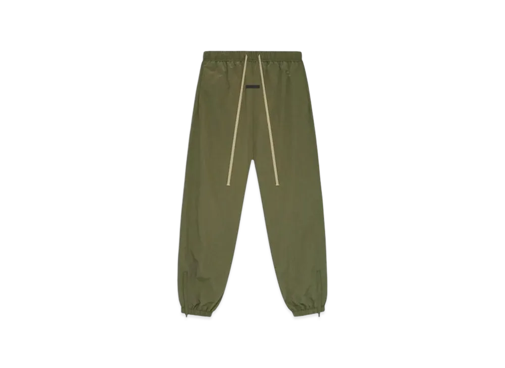 FEAR OF GOD ESSENTIALS Ripstop Trackpant "Military"