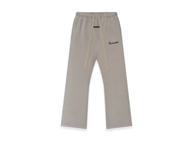 FEAR OF GOD ESSENTIALS Training Classic Flare Sweatpant "Faded Seal"