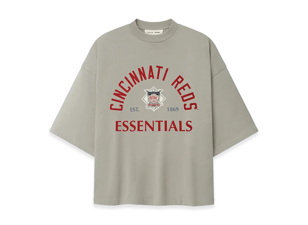 FEAR OF GOD ESSENTIALS Reds National League Merch Tee "Seal"