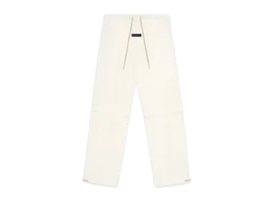 FEAR OF GOD ESSENTIALS Relaxed Trouser "Cloud Dancer"