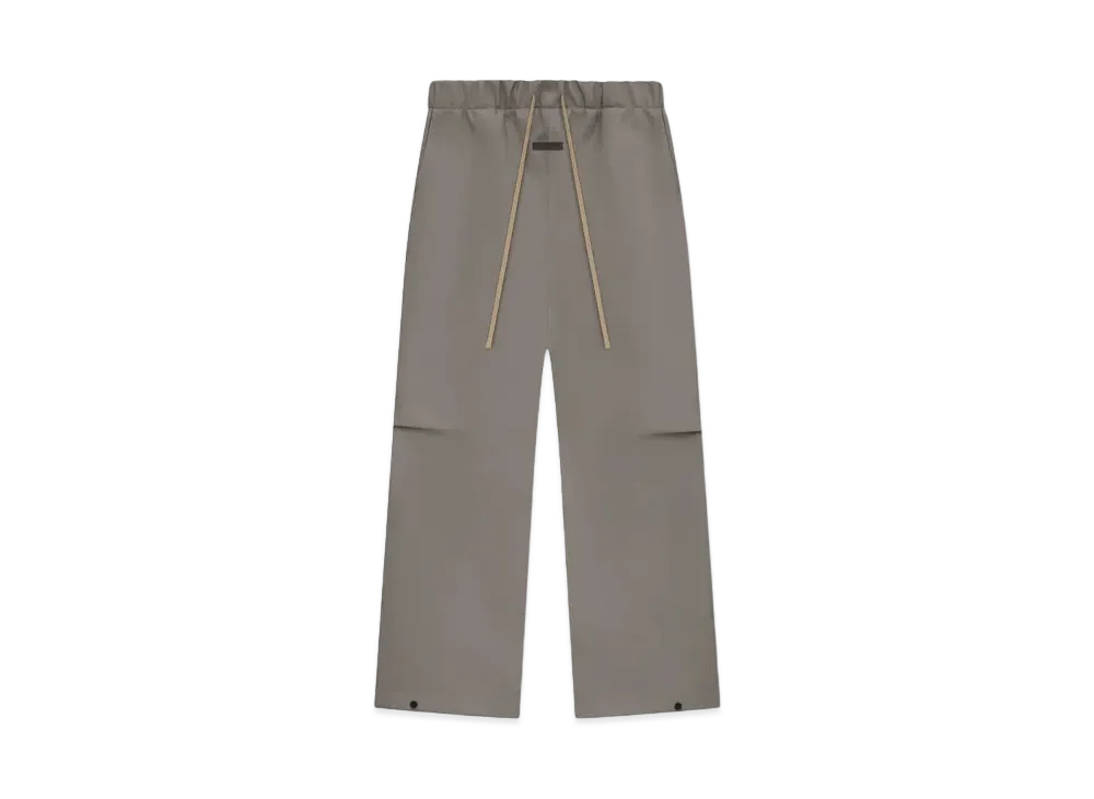 FEAR OF GOD ESSENTIALS Rubber Knee Pleat Wide Leg Pant "Wood"