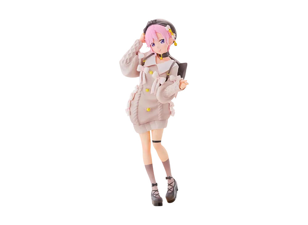 BANDAI "Ichiban Kuji" -Quintessential Quintuplets * ~Sharing the warmth~- A Prize Ichika Nakano (Outing Style) Figure