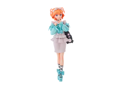 BANDAI "Ichiban Kuji" -Quintessential Quintuplets * ~Sharing the warmth~- D Prize Yotsuba Nakano (Outing Style) Figure