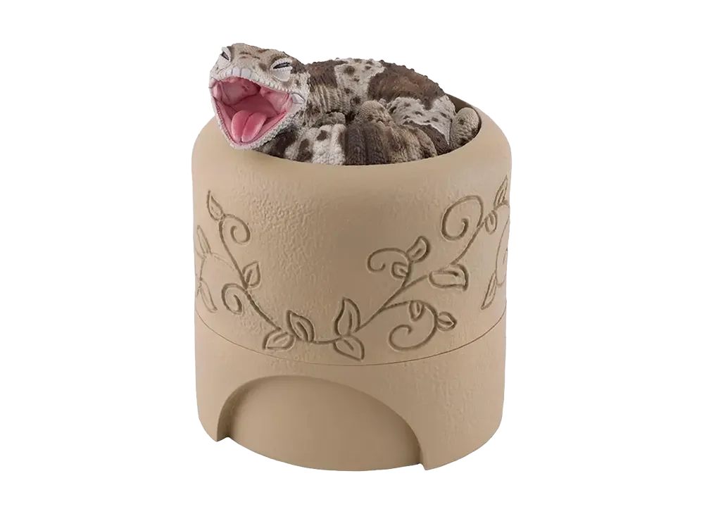 BANDAI "Ichiban Kuji" -Reptiles & Amphibians ~Tiny Friends~ vol.3- Last One Prize West African Fat-tailed Gecko and Shelter-style Trinket Box ~Yawning Version~