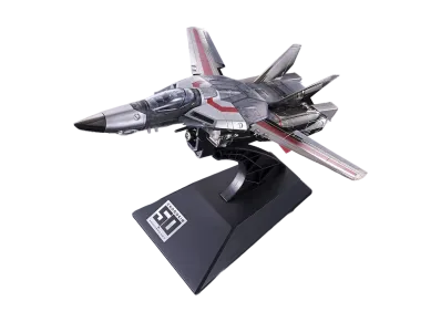 BANDAI "DX CHOGOKIN" -Super Dimension Fortress Macross- VF-1J Valkyrie CHOGOKIN 50th Exclusive