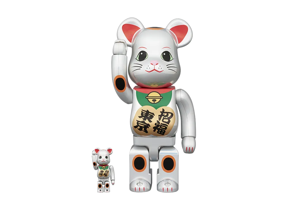 MEDICOM TOY "BEARBRICK" Bearbrick Lucky Cat Good Fortune Tokyo Dark Silver Chrome Ver. 100% & 400%