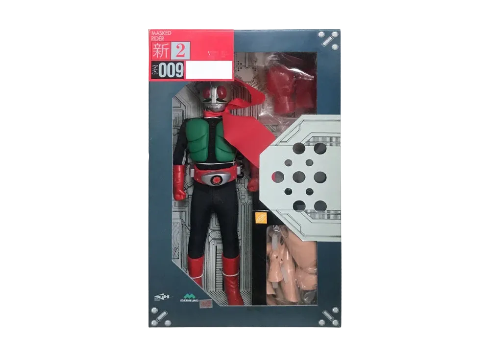 MEDICOM TOY "RAH" No.9 -Masked Rider- Kamen Rider New No.2