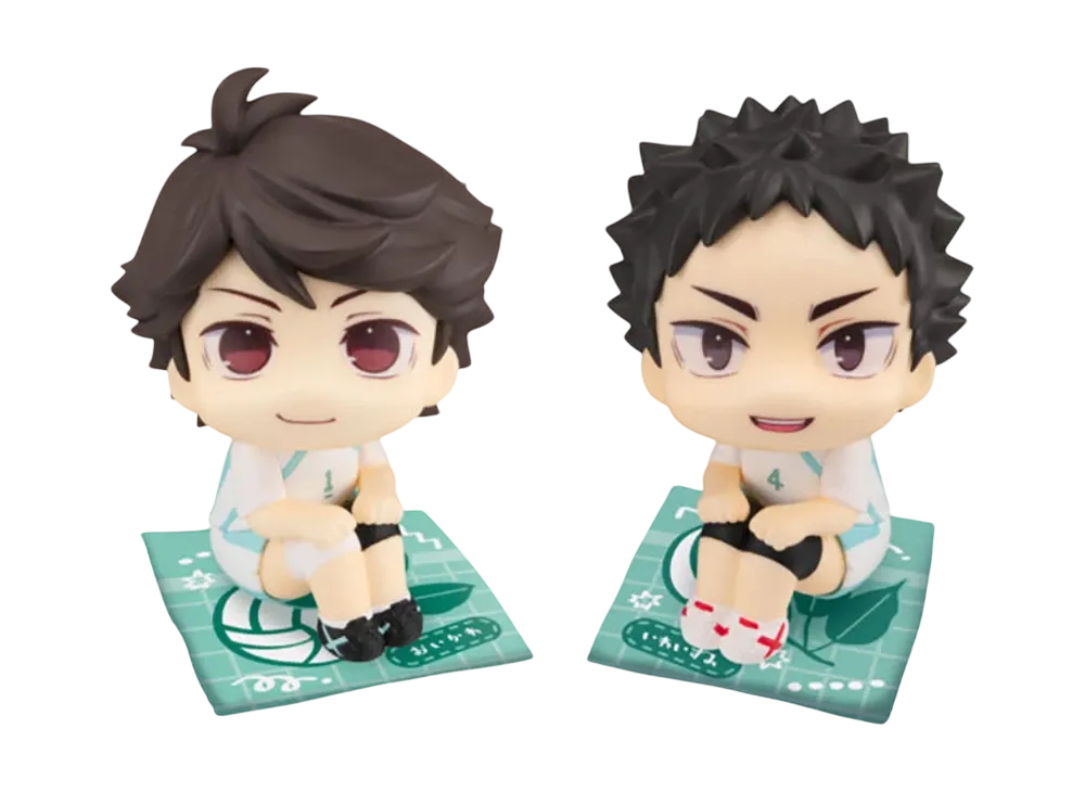 MegaHouse "Lookup" -Haikyu!!- Tohru Oikawa: Uniform Ver. / Hajime Iwaizumi: Uniform Ver. Limited edition with a crushion