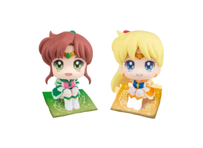 MegaHouse "Lookup" -Pretty Guardian Sailor Moon Cosmos the movie- Eternal Sailor Jupiter & Eternal Sailor Venus Limited edition with a cushion.