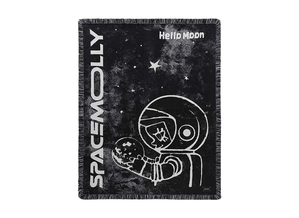POP MART MEGA SPACE MOLLY Hello, Moon Blanket