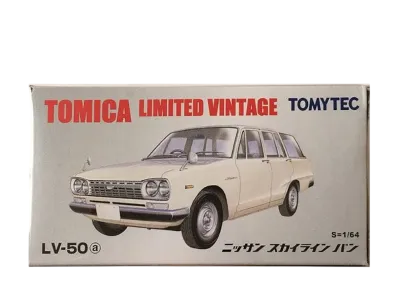 TOMYTEC "TOMICA LIMITED VINTAGE" 1/64 LV-50a Nissan Skyline Van (White)