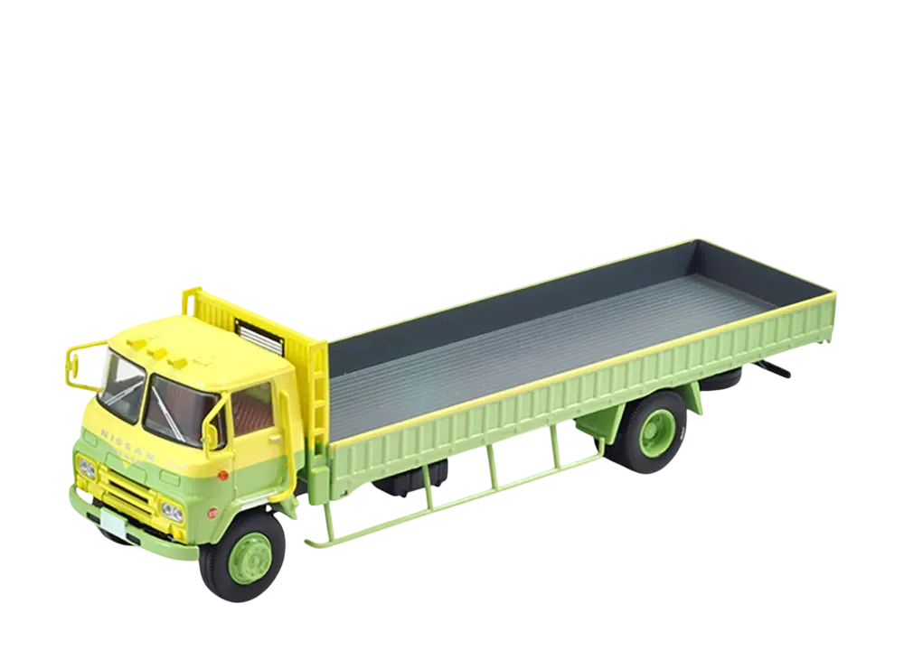TOMYTEC "TOMICA LIMITED VINTAGE" 1/64 LV-108b Nissan Diesel Sungreat (Yellow)