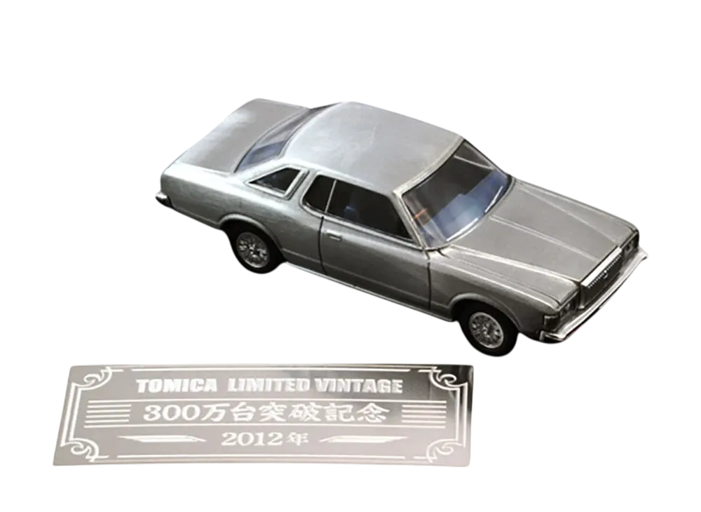 TOMYTEC "TOMICA LIMITED VINTAGE" 1/64 Commemorating 3 Million Units Sold Lv Crown 2-Door Ht