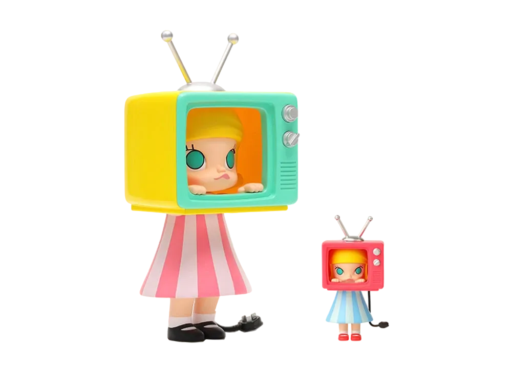 POP MART MOLLY WATCHING TELEVISION
