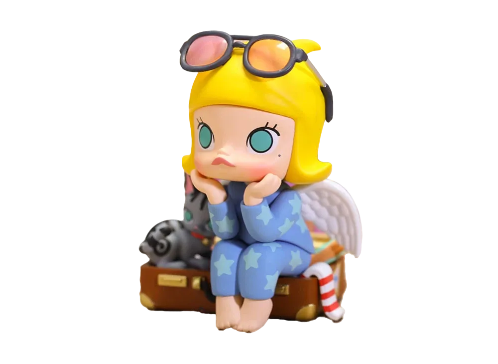 POP MART MOLLY Keen On Traveling