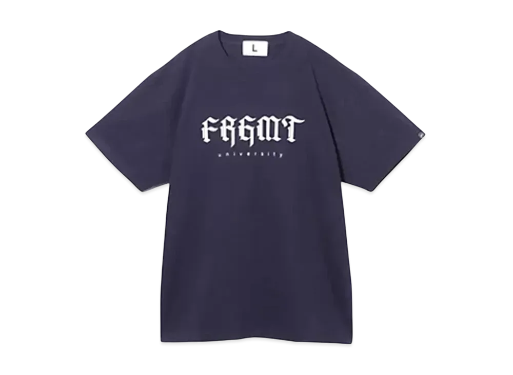 FRAGMENT UNIVERSITY Tee G "Navy"