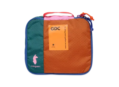GDC x Cotopaxi Cubo 2L Travel Cube Del Dia "Multi"