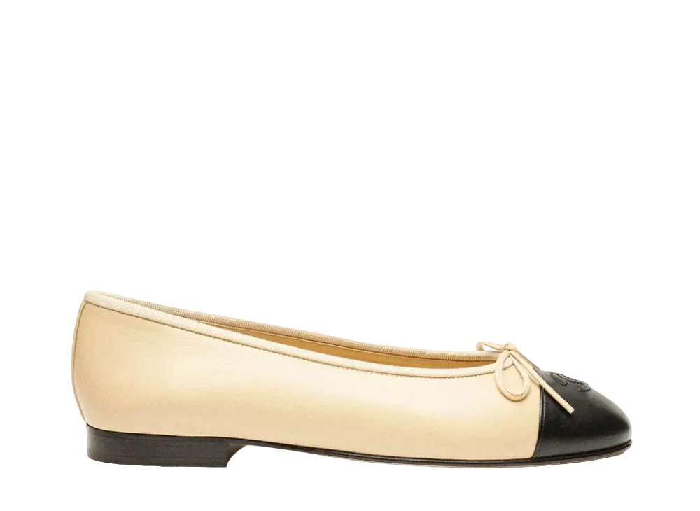 CHANEL Ballet Flats Lambskin "Beige/Black"