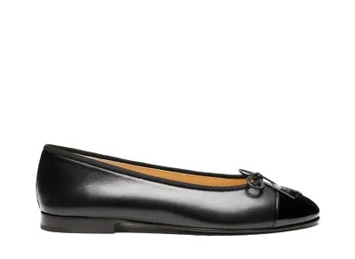 CHANEL Ballet Flats Lambskin & Patent Calfskin "Black"