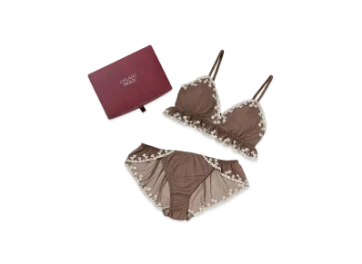 GELATO PIQUE Valentine Heart Embroidery Bra & Shorts Set With Box "Brown"