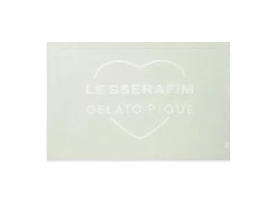 GELATO PIQUE x LE SSERAFIM Smoothy Blanket "Green"