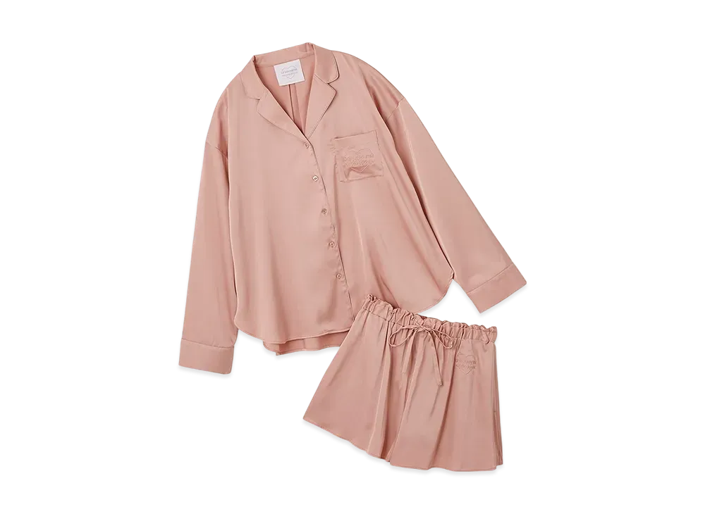 GELATO PIQUE x LE SSERAFIM Satin Shirt & Shorts Set "Red"